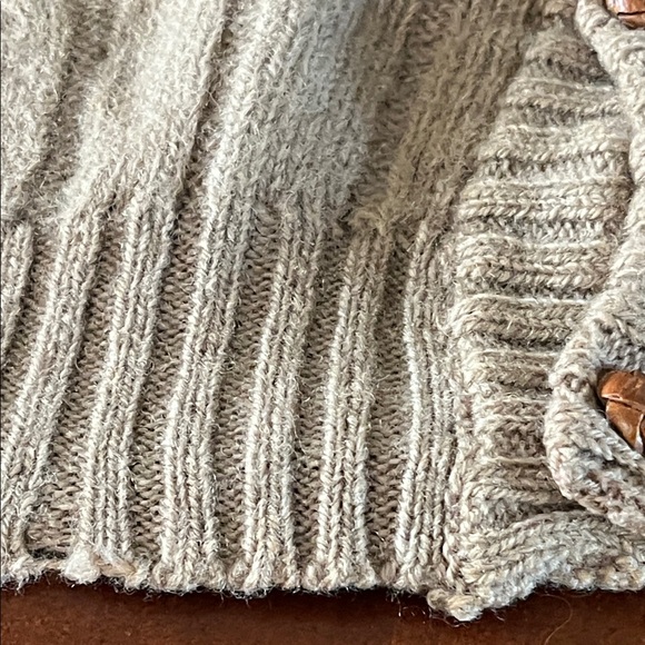 GANT The Vest Wool Vest Cableknit Camel LARGE - Picture 6 of 8